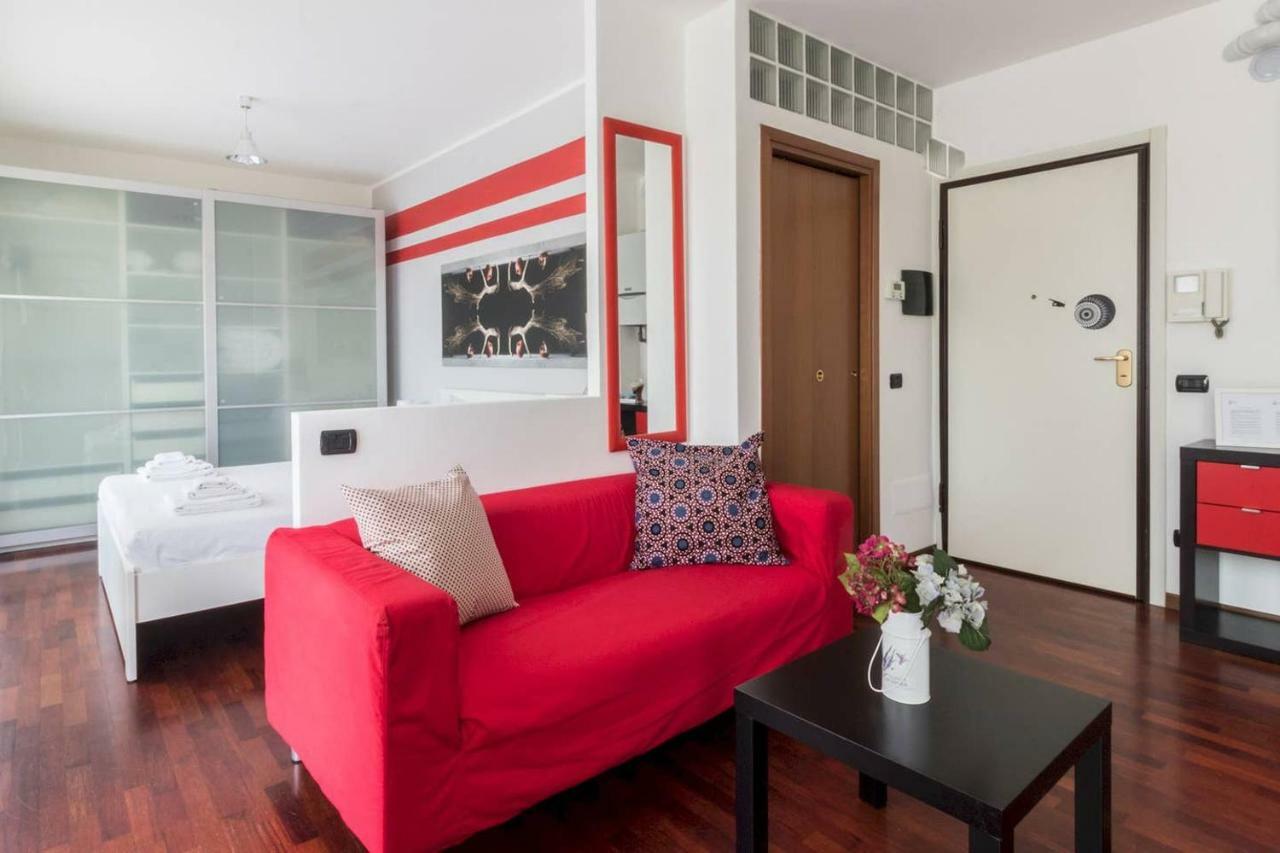 Italianway - Carrara 5 Apartment Milan Bagian luar foto