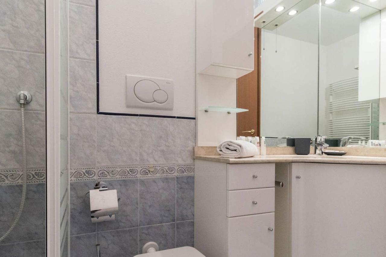 Italianway - Carrara 5 Apartment Milan Bagian luar foto