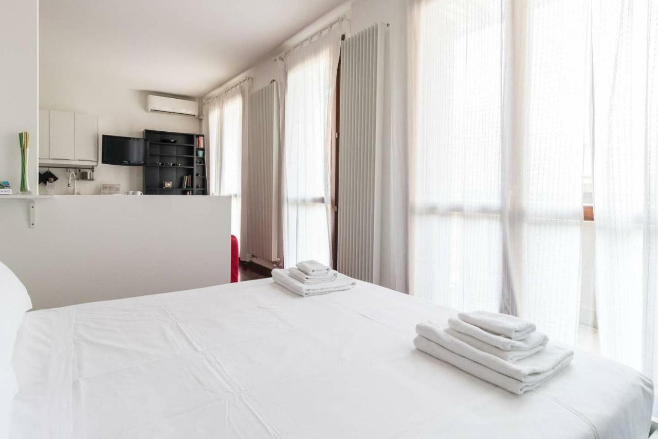Italianway - Carrara 5 Apartment Milan Bagian luar foto