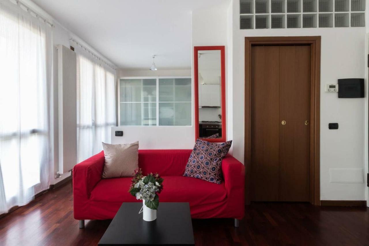 Italianway - Carrara 5 Apartment Milan Bagian luar foto